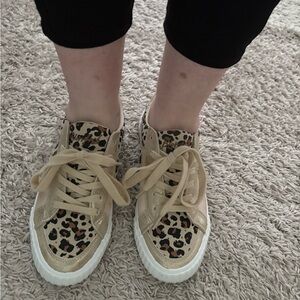 Blowfish Malibu Leopard Print Gold Women's Sneakers 7.5